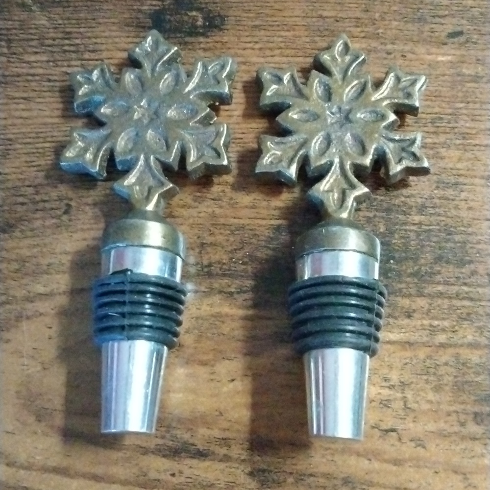 2 Target Brass Snowflake Wine Stoppers NWOT